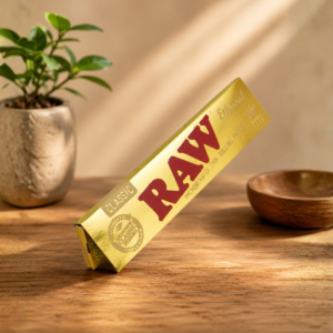 RAW Ethereal Classic Rolling Papers Gold